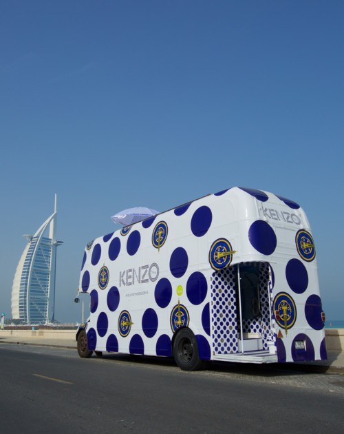 حافلة أزياء كينزو تنطلق في شوارع دبي!