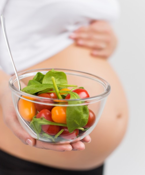 ماري بيل حرب: العناية بالغذاء وقت الحمل يعد من الأمور الهامة!