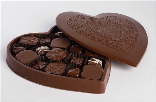 ما سبب اقتران الشوكولاته بعيد الحب؟
