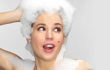 هل يمكن غسل الشعر أثناء الدورة الشهرية؟