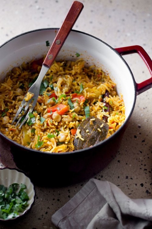 خاص بالعيد: وصفة أرز البرياني بالحمص