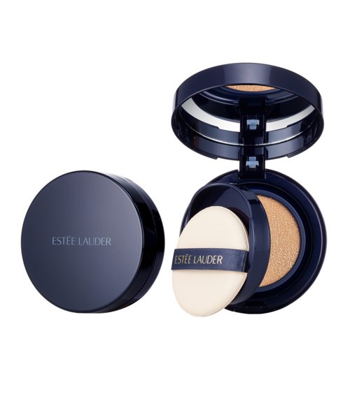 ماكياج مع اسفنجة مشبعة من Estée Lauder