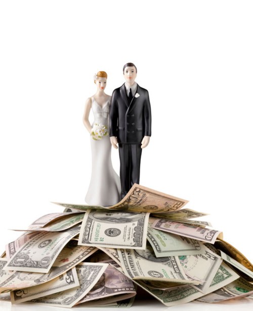هل المال هو السبب الرئيس للخلافات الزوجية؟