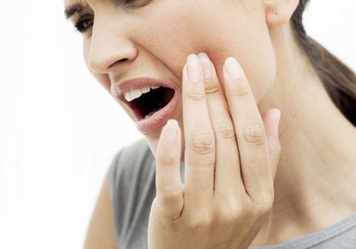 علاج ألم الأسنان في المنزل