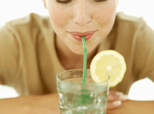 7 آثار جانبية خطيرة لعصير اليمون