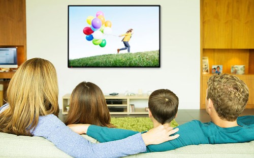 ما هي أفضل 8 فوائد لمشاهدة التلفاز؟