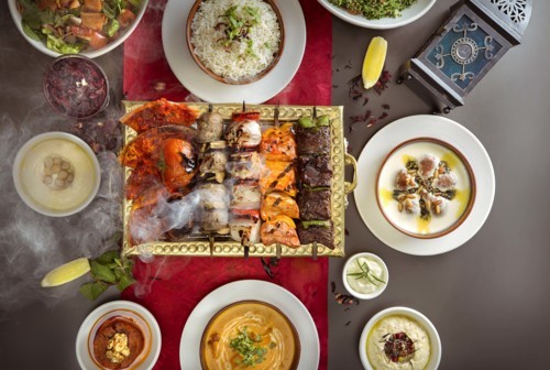 أمسيات رمضانية ساحرة في "ذا كورتيارد"
