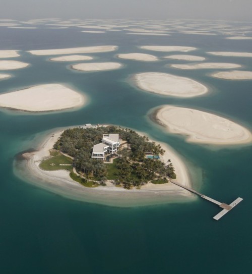 جزيرة "لبنان" في الإمارات للبيع مقابل 22 مليون دولار أمريكي