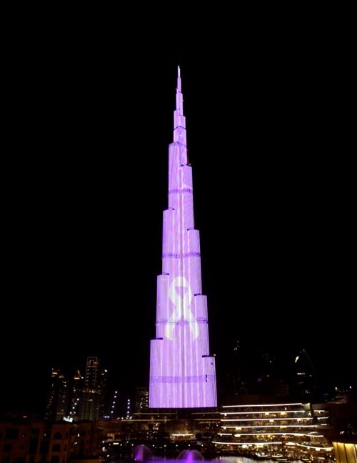 "برج خليفة" باللون الوردي لتعزيز الوعي بسرطان الثدي