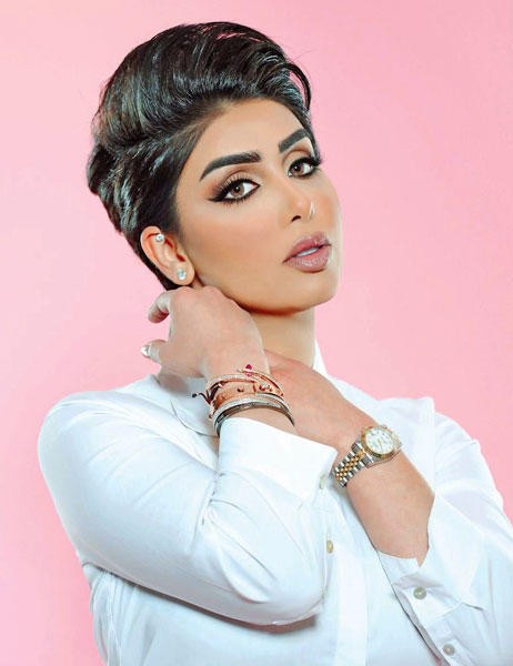 هنادي الكندري وجهًا إعلانيًا لأكبر مُستشفى تجميل في تُركيا