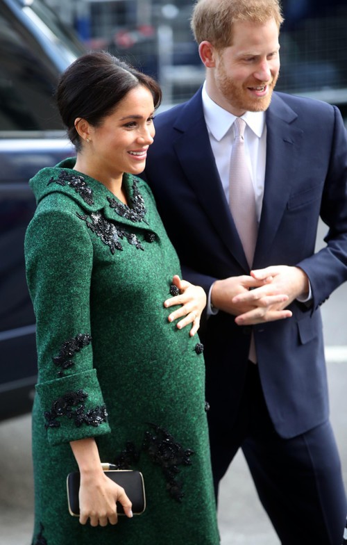 الأمير هاري وميغان ماركل يستقبلان مولودهما الأول