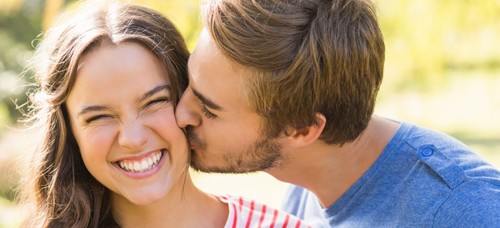 أهم 6 فوائد صحّية للتقبيل