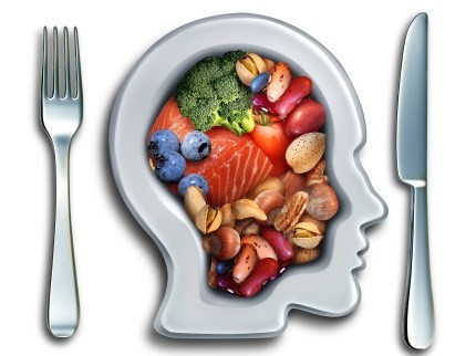 7 أطعمة لتعزيز صحة الدماغ والقدرة المعرفية