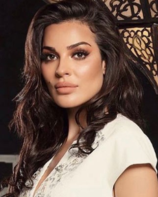 كم تبلغ إطلالة نادين نسيبن نجيم الأخيرة؟
