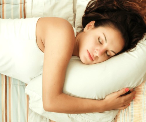 هل يساعد النوم الكافي ليلاً على خسارة الوزن؟