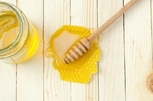 هل يساعد العسل على خسارة الوزن؟