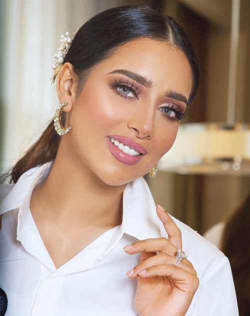 تعرض بلقيس فتحي لإنتقادات شديدة بسبب ألبومها