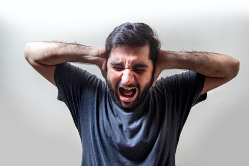 ما هي العوامل التي تسبّب الغضب أثناء الصيام؟