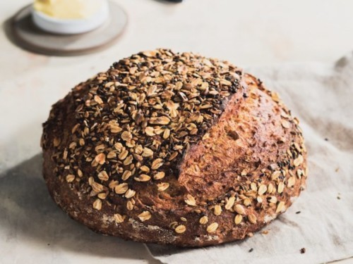 الخصائص الغذائية في الخبز الفرنجي بالحبوب الكاملة