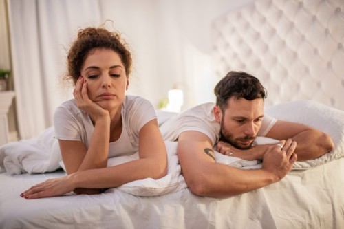 5 علامات تشير أن شريكك أناني في السرير