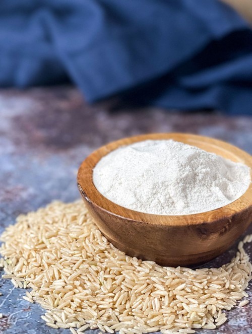 3 طرق طبيعية لتبييض البشرة بدقيق الأرزّ