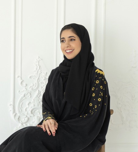 مريم القبيسي:"سر الشياكة هو أن تشعري بالرضا فيما ترتديه"