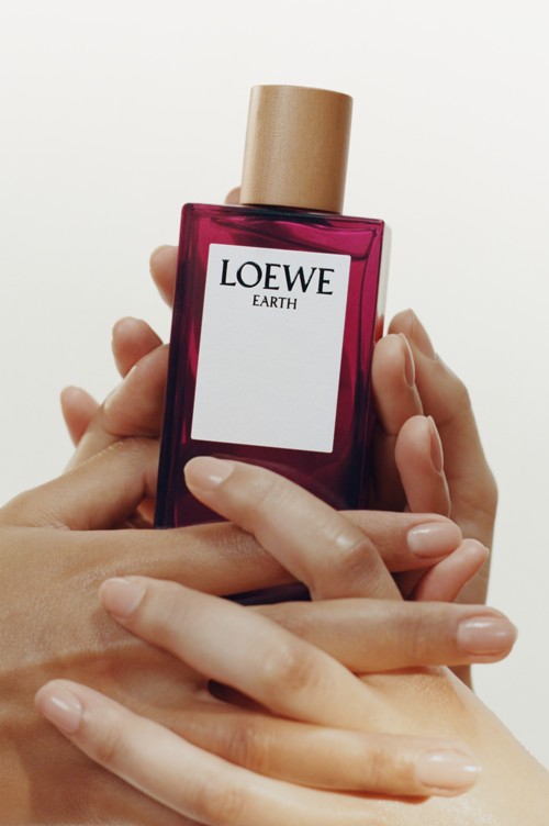 Loewe وأحدث إضافاتها في عالم العطور