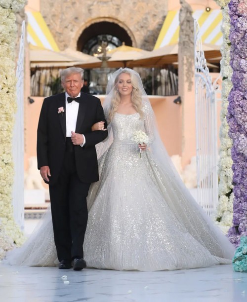 تفاصيل فستان زفاف تيفاني ترامب