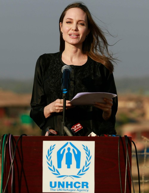 بعد 21 عاماً أنجلينا جولي تستقيل من الأمم المتحدة!