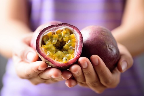 5 فوائد مفاجئة لفاكهة زهرة الآلام