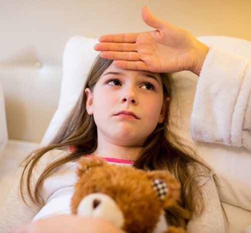 6 علاجات منزلية للحد من البرد والسعال لدى الأطفال