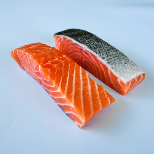 هل تعلمين ان تناول سمك السلمون يحارب السرطان؟