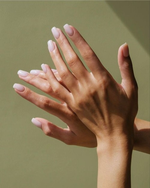 طرق مضمونة لإزالة الجلد الميت من اليدين