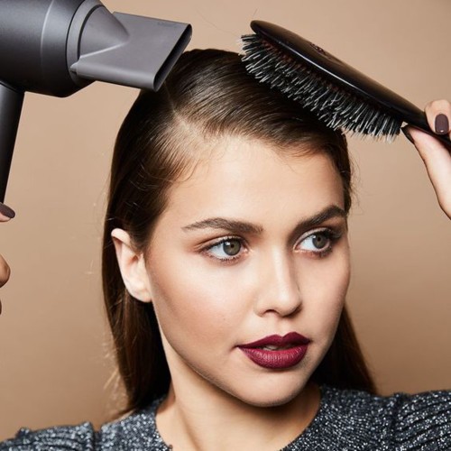 أفضل 5 أنواع مجفّفات شعر للشعر الكثيف