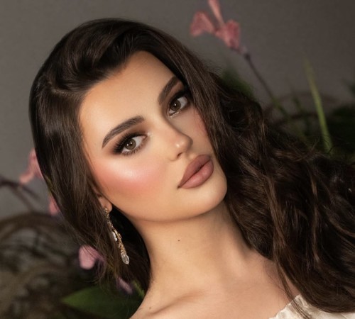 صور مكياج ناعم للنهار يمنحك إطلالات أنثويّة ملفتة