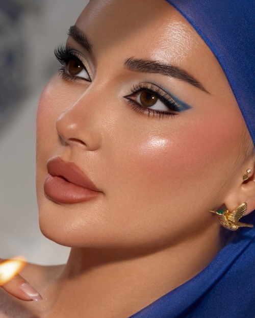 رموشك ستصبح مذهلة بعد أن تستخدمي زيت الخروع بهذه الطريقة