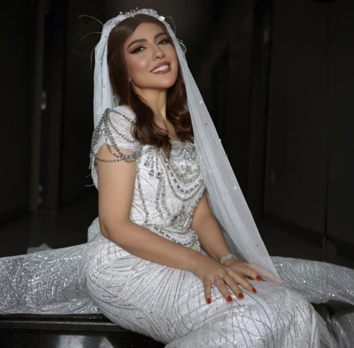 مي كساب تتجرأ وتعترف "هتعيشوا من غير رجالة إزاي"؟