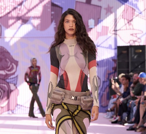 مجموعة Off- White بطابعيْ الغرافيتي وموضة الشارع