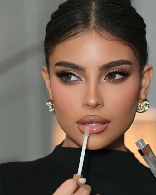 نصائح لتختاري أحمر الشفاه المناسب لك نصائح لتختاري أحمر الشفاه المناسب لك