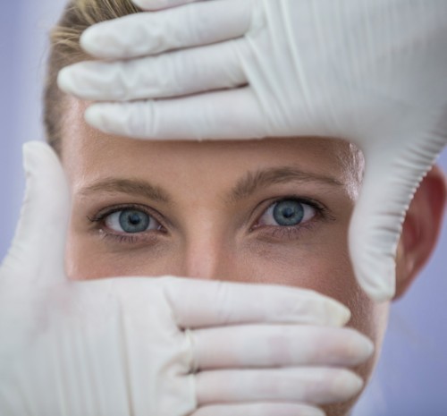 خطوات تحمي العيون من الجفاف