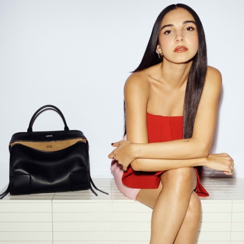 LOEWE تختار سفيرتها الجديدة