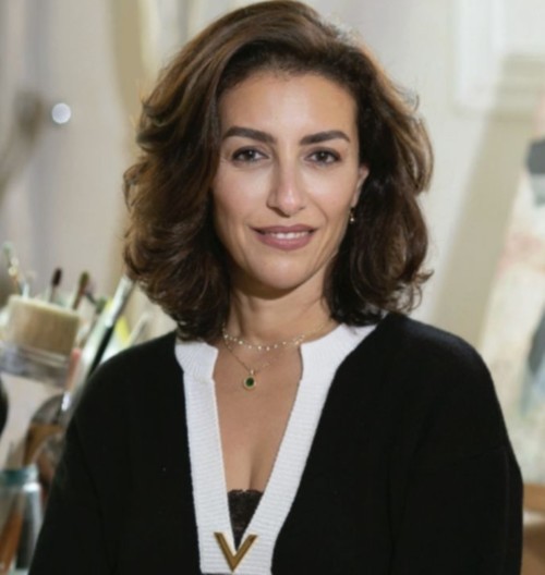 إيمان الكواري: "أتمنى أن يجد كل شخص جزءاً من نفسه في لوحاتي"