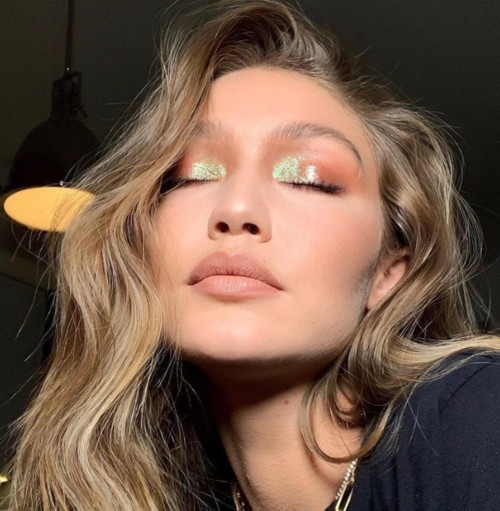 هذه أفضل باليت ظلال عيون لموسم الأعياد