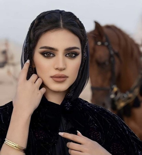 أجمل صور مكياج عيون خليجي