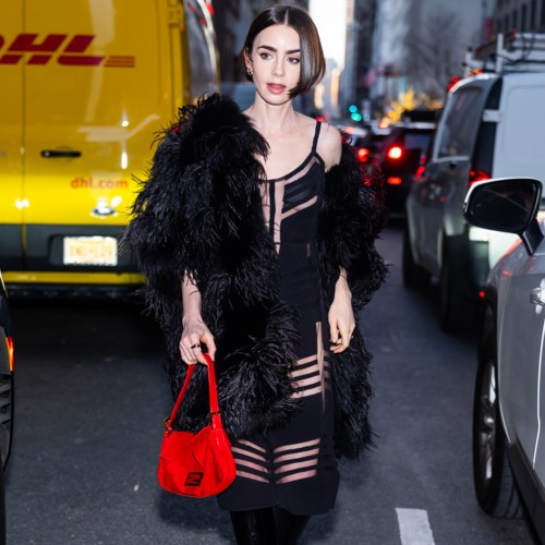 Fendi تحتفل بمسلسل"إميلي في باريس" من خلال مجموعة حصرية