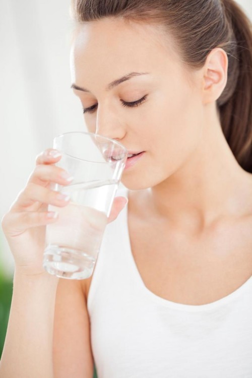 3 مؤشرات أنك تعانين من الجفاف والعطش