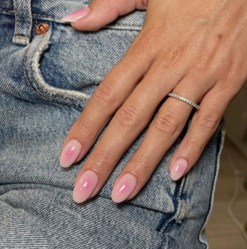 صيحة Aura Nails هنا لتبقى!
