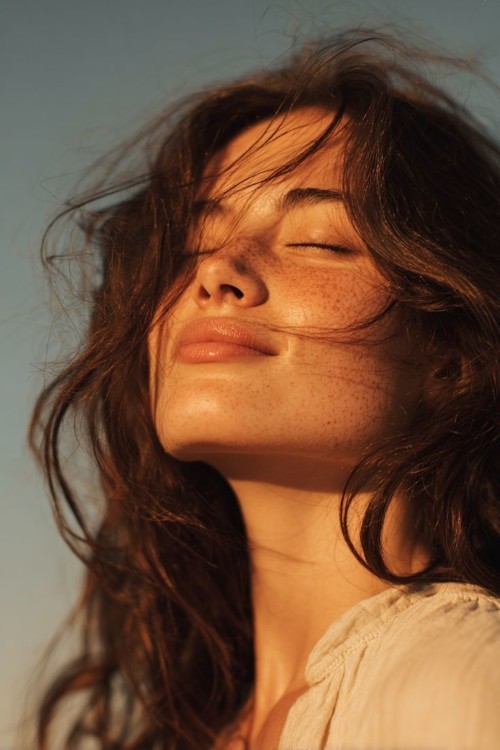 هل تُغني مستحضرات التجميل التي تحتوي على SPF عن واقي الشمس؟