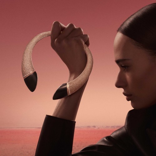 Hermès تحوّل روح الفروسية إلى مجوهرات تنبض بالجمال