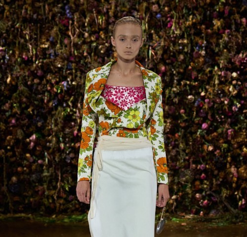 Maison Margiela تحيي التقنيات التقليدية لمشاغل باريس في صيف 2027